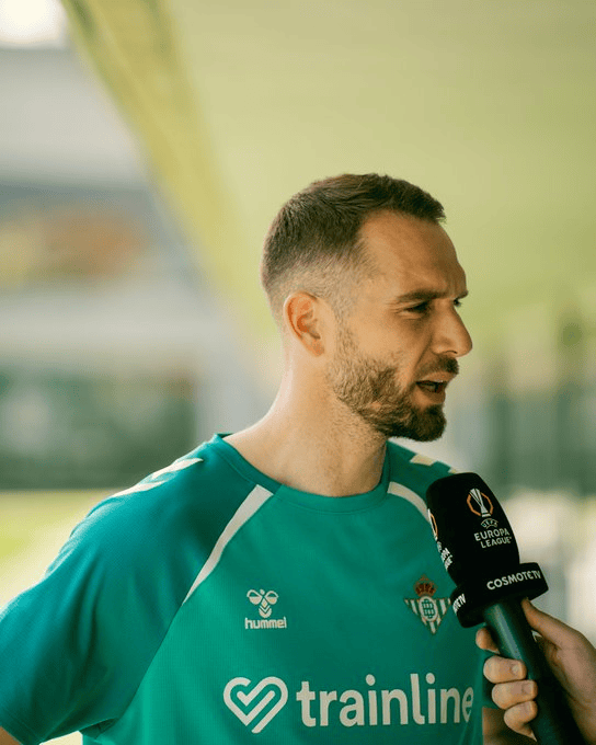 Pau López: «Al final parece que o hacemos historia o fracasamos»