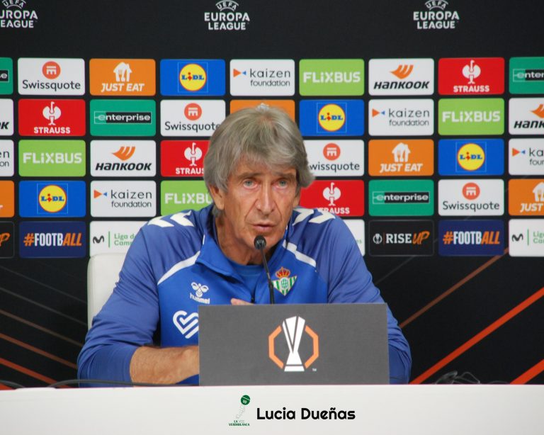 Manuel Pellegrini: «Veo al aficionado contento, si no, no habría 63.000 béticos en el estadio»