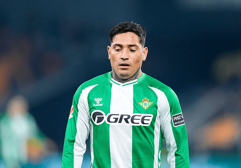 La cláusula del Chimy Ávila que el Real Betis pretende activar
