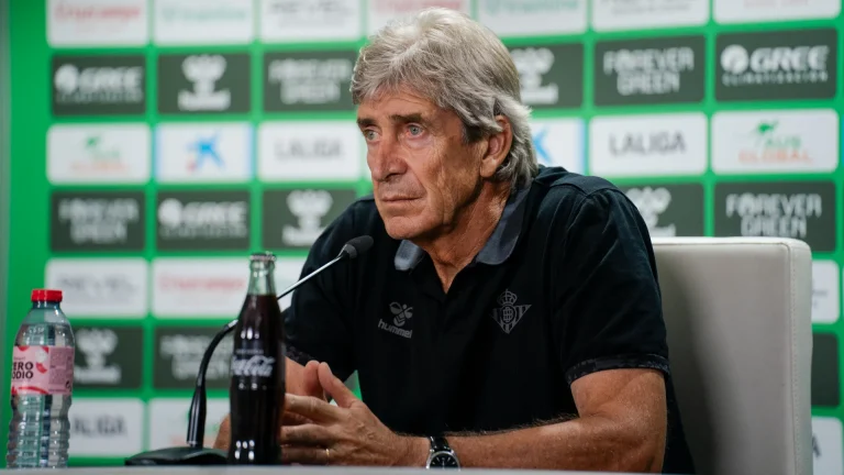 Manuel Pellegrini: «Depende de nosotros la plaza Champions»