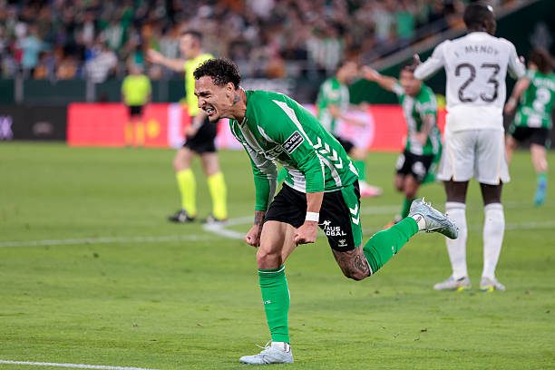 Antony celebra un gol frente al Real Madrid